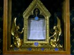 Chartres, Sancta Camisia, the veil of Virgin