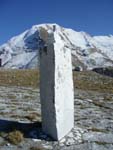 Marble horror picture show: menhir